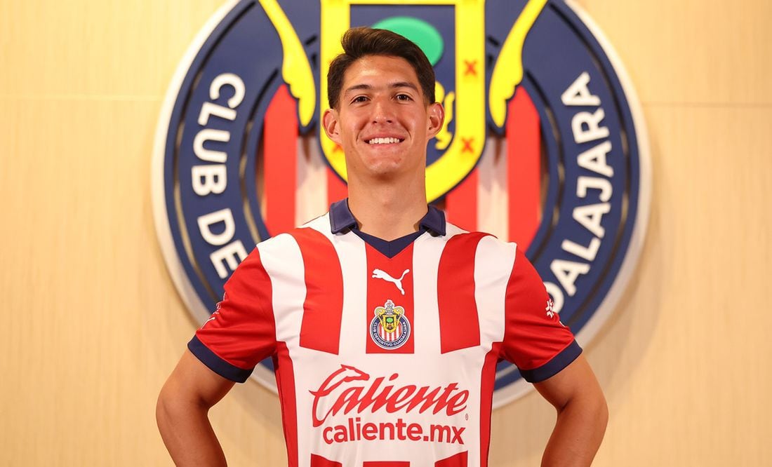 Chivas anuncia a José Castillo como nuevo refuerzo para el Clausura 2024